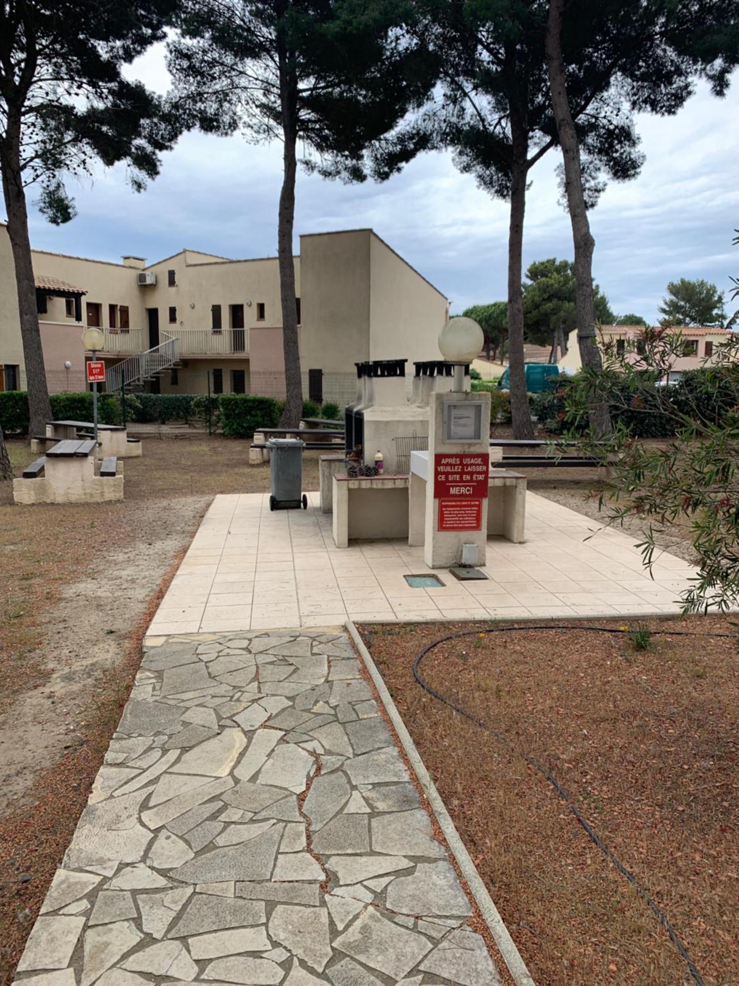 Appartement Cap D'Agde 2 Pieces Et Mezzanine Exterior photo